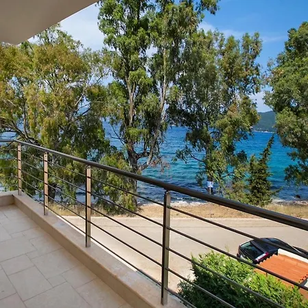 Apartment Eucalyptus Sea View Karavomylos