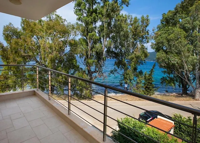 דירה Eucalyptus Sea View קרבומילוס